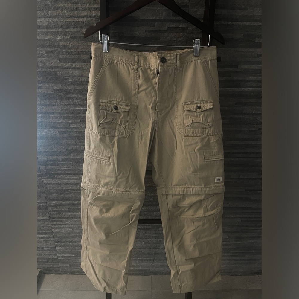 Nike ACG Cargo Convertible Pants / Shorts size medium